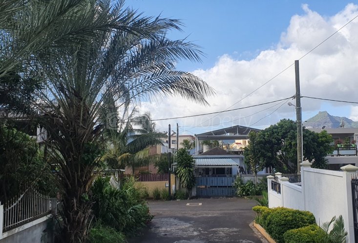Terrain résidentiel - 2211 m²