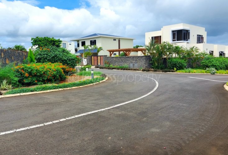 Terrain résidentiel - 766 m²