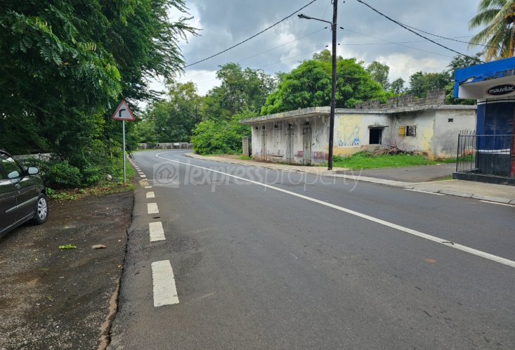 Terrain résidentiel - 8126 m²