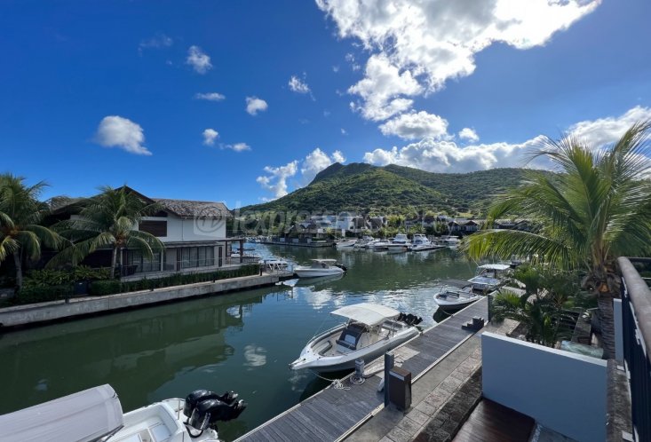 Townhouse/Duplex - 3 chambres - 300 m²