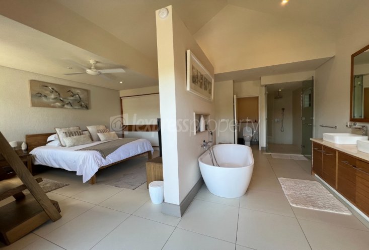 Townhouse/Duplex - 3 chambres - 300 m²