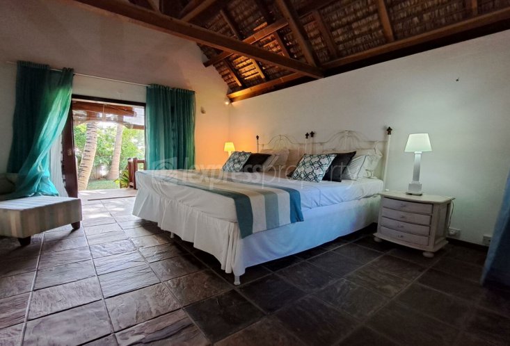 Villa - 10 Persons