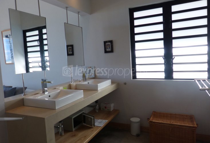 Villa - 4 Persons