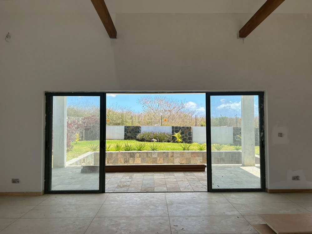 House / Villa For Rent in Grand Bay 175,000 rupees Lexpress Property