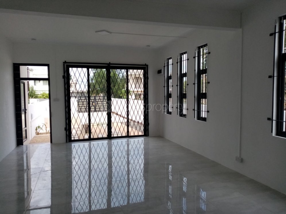 Townhouse / Duplex For Rent in Coromandel 25,000 rupees Lexpress
