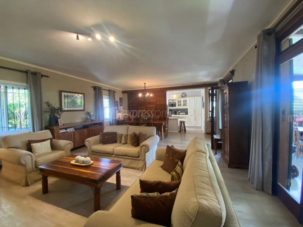 House / Villa Buy in Floréal 27,000,000 rupees Lexpress Property